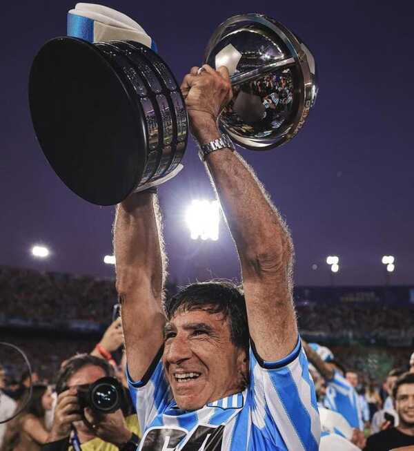 Gustavo Costas: "Como siempre, si no sufrimos, no somos Racing" - Unicanal