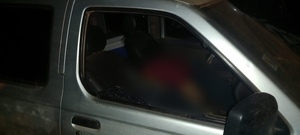 Hombre con orden de detención es asesinado en un vehículo en Ex Puentesiño