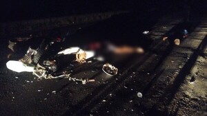 Colisión frontal entre dos motos deja dos fallecidos y un herido grave en Loreto