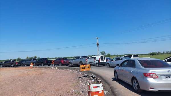 Sudamericana con operativo retorno: argentinos celebran y no se inmutan por larga fila en Falcón - Nacionales - ABC Color