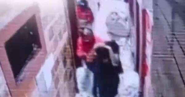 La Nación / Dos hombres asaltaron motel en Itá Enramada