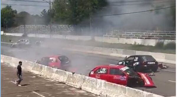 [VIDEO] Otro accidente de película en el autódromo de Capiatá