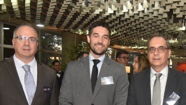 Entrega de Premios ADEC 2024 en el Banco Central