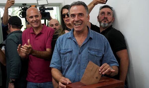 Orsi dijo que, en caso de ganar, se reunirá lo antes posible con Lacalle Pou