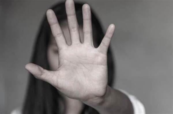 Ínfima condena a hombre que casi mata a golpes a su pareja