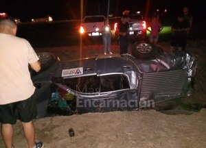 Vuelco de camioneta deja dos lesionados en Coronel Bogado