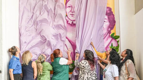 Murales destacan labor de la mujer en nuestra historia