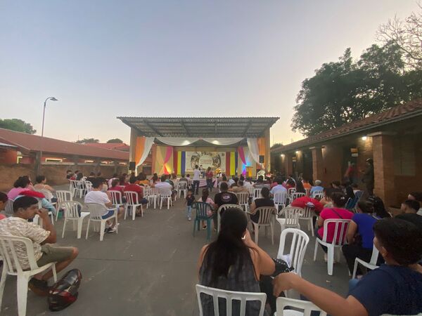 Gran clausura de talleres de los Centros de Participación Vecinal en Encarnación