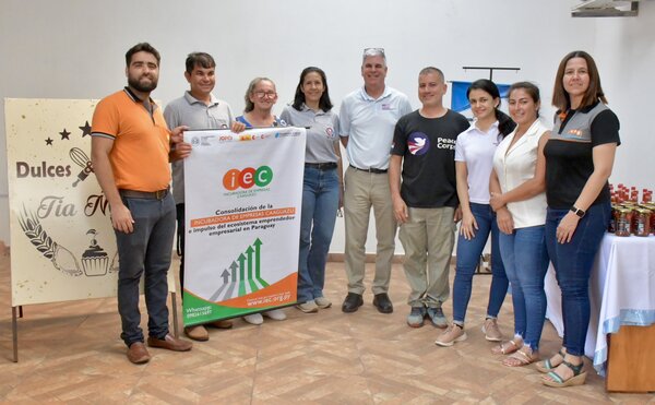 Embajador de Estados Unidos, Marc Ostfield, se reúne con jóvenes emprendedores de Caaguazú