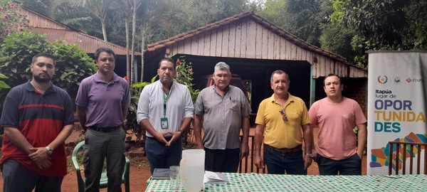 Entregan insumos agrícolas a más de un centenar de productores en Encarnación