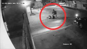 Abrazó a su hijo para que no sea macheteado por los motochorros