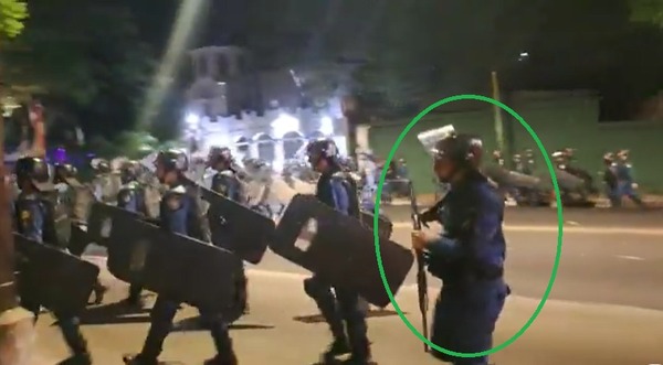 Identifican y sancionan a agente que golpeó a hincha - ADN Digital