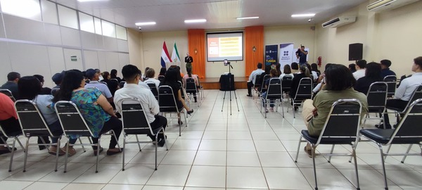 Charla de la Secretaría Departamental aborda la violencia contra las mujeres