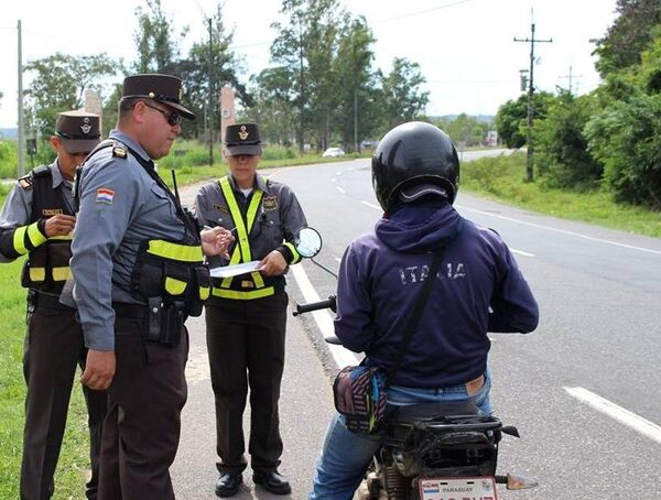 Vocera de la Patrulla Caminera: “solicitamos prudencia en las rutas” · Radio Monumental 1080 AM