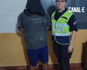 NIÑA FUE ABUSADA POR SU PADRASTRO, CONTÓ A SU MAMÁ, PERO ESTA LA GARROTEÓ