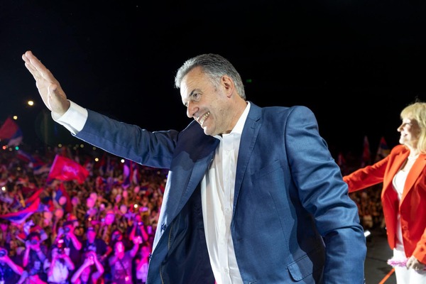 Yamandú Orsi triunfa en las elecciones presidenciales de Uruguay - Unicanal