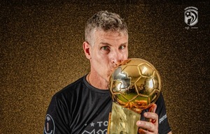El campeón Martín Palermo extiende su vínculo con Olimpia hasta el 2026 - Unicanal