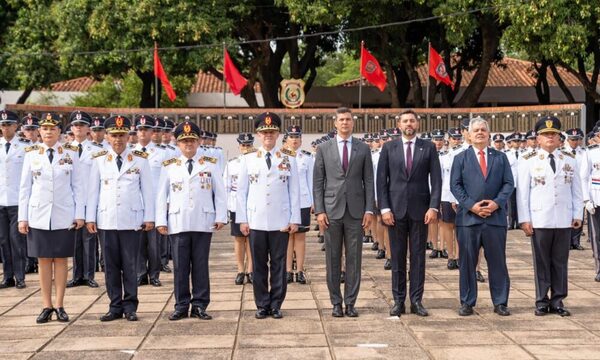 Egresaron 153 oficiales ayudantes de la Policía Nacional