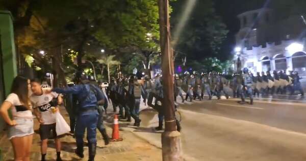 Diario HOY | Mandan al “freezer” al antimotín que agredió a un hincha