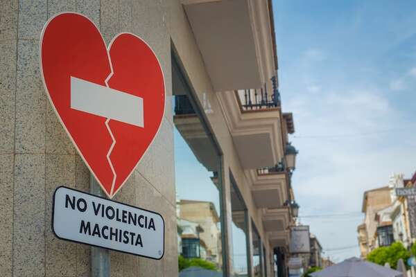 En movilización, piden fin de la violencia desde la niñez para tener mujeres libres en el futuro - Nacionales - ABC Color