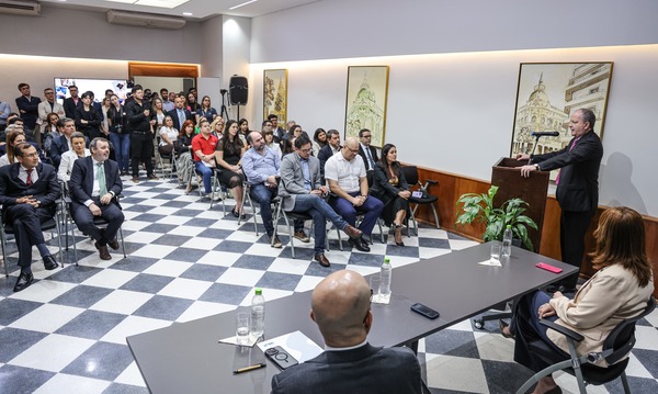 Fogae: Lanzan fondo de USD 3,6 millones para garantizar estudios de posgrado en el exterior - MarketData