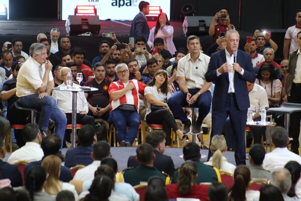 ALFARO AFIRMA QUE PEÑA NO SE COLGÓ DE SU LOGRO CON LA ALBIRROJA