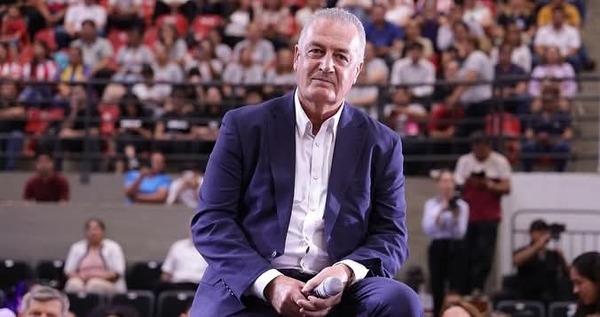 El DT de la Albirroja ofreció una charla para empoderar a educadores de todo el país • PARAGUAY TV