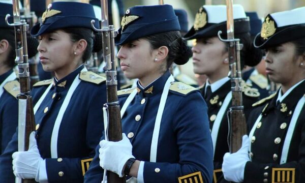 ¡Histórico! Mujeres ingresarán al CIMEFOR