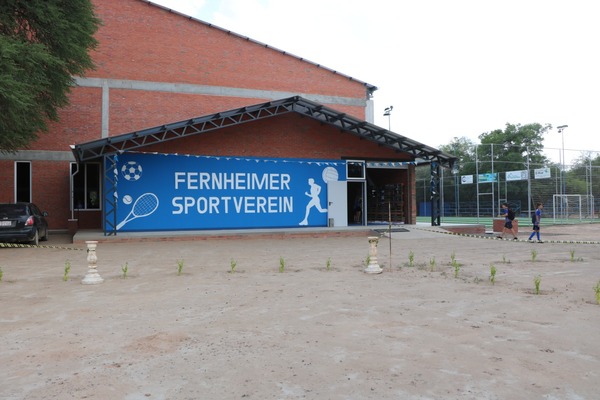 Club Deportivo Fernheim celebró su aniversario N° 60 y Cooperativa inauguró un nuevo polideportivo