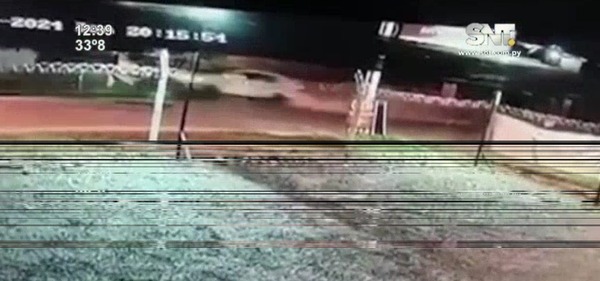 Hijo de intendenta protagoniza accidente en MRA: Impacta contra una vivienda - SNT