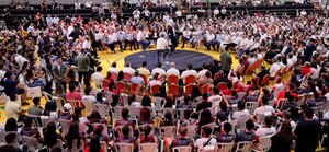 Versus / Alfaro: "Nos van a tener que llevar a la luna para ganarnos"