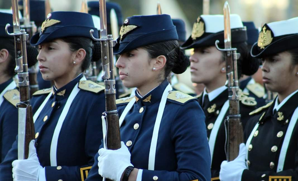Por primera vez, mujeres podrán ingresar al CIMEFOR - Noticiero Paraguay