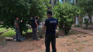 Hallan el cadáver de un hombre en una plaza de Asunción - Noticiero Paraguay