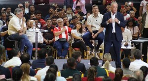 Alfaro habló sobre liderazgo a docentes y de cómo incentivar a los alumnos