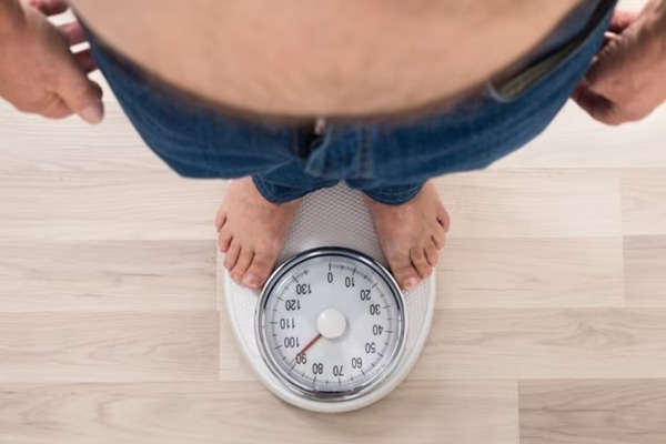 Hombres cuidan su peso por salud cardíaca y mujeres por emocional, según encuesta