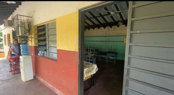 Mariano Roque Alonso: clausuran pabellón por peligro de colapso en una escuela - Nacionales - ABC Color