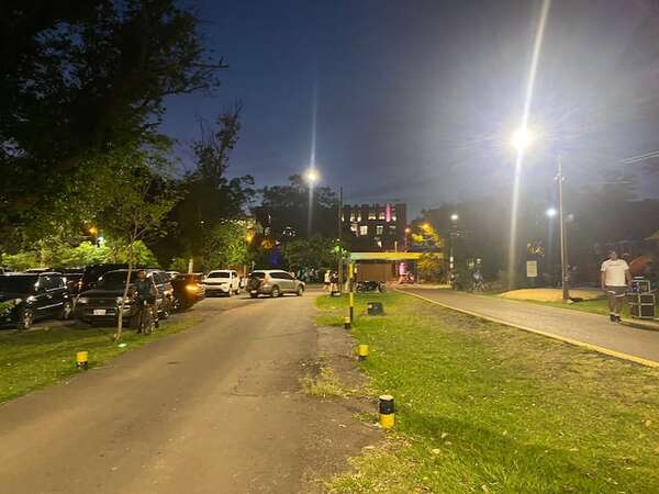 Inauguraron nuevo sistema de iluminación en el Parque Guasu - Nacionales - ABC Color