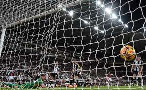 El Newcastle pierde sin Almirón - Fútbol Internacional - ABC Color