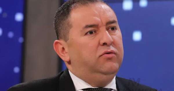 Diario HOY | Eliminación de mensajes entre senador liberal y un narco: juez ordena revisar el teléfono