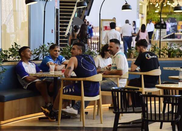 Gran dinamismo económico con final de Copa Sudamericana: vea cuándo dejó sólo la gastronomía - Economía - ABC Color