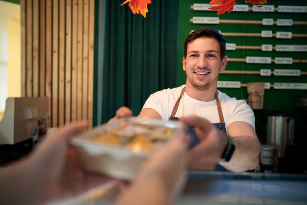 Servicios y construcciones: Sectores que en 2030 tendrán mayor concentración de jóvenes en Paraguay - MarketData