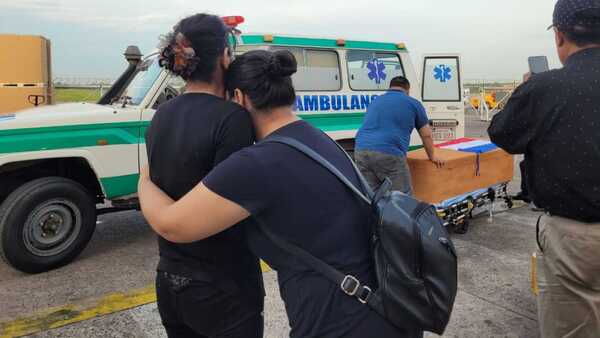 Cuerpo de paraguaya fallecida en Valencia llegó esta mañana