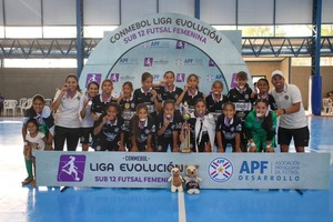 Olimpia gana el Clásico y se consagra en la Liga Evolución Sub 12 Futsal Femenina • PARAGUAY TV