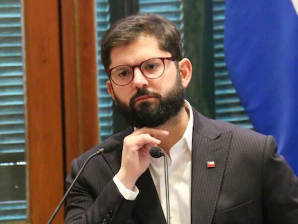 Presi chileno recibió “imágenes explícitas” de la mujer que lo denunció por acoso sexual, dice su abogado