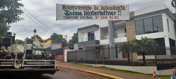 Inicia el asfaltado de la avenida Los Cedros en el barrio San Blas de Cambyretá