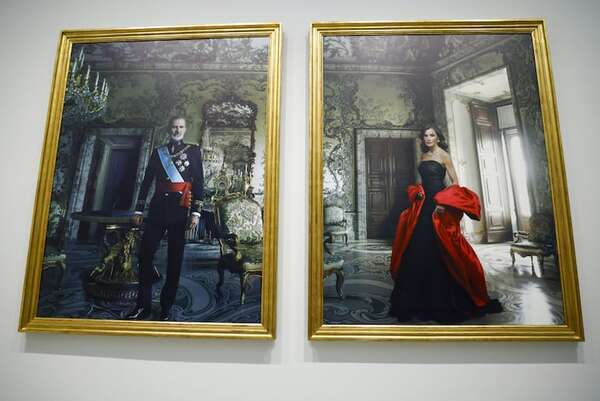 Felipe VI y Letizia, con vestido de Balenciaga, vistos por la fotógrafa Annie Leibovitz - Gente - ABC Color