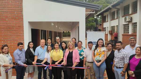 Inauguran tres nuevas aulas en el Colegio Técnico Nacional