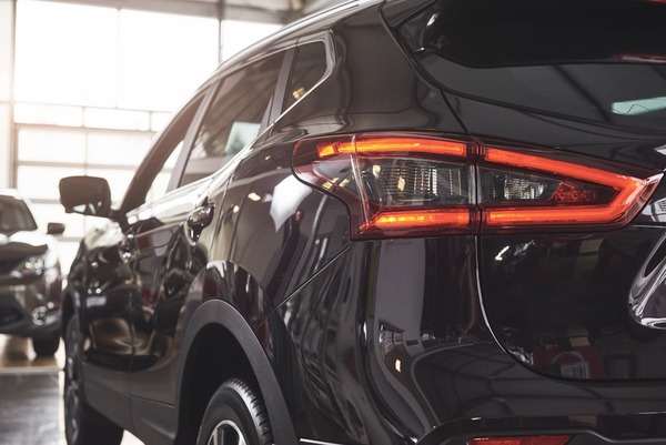 Importación de vehículos livianos crece 10,7% hasta octubre, impulsada por minibuses y SUV’s - MarketData