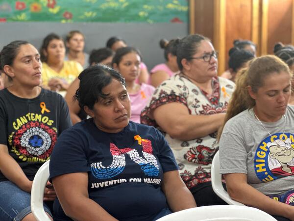 Charla interactiva en Cambyretá con motivo del Día Internacional de la Eliminación de la Violencia contra la Mujer