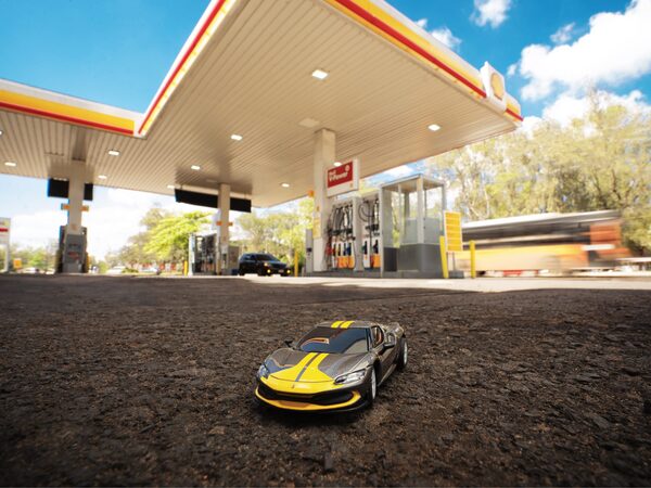 Llegó la exclusiva Colección de Ferrari a las estaciones de servicio Shell - trece